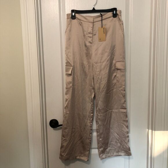 Bailey/44 Womens Pants Size 6 Brown Cargo Mid Rise Pockets NWT - Picture 1 of 6